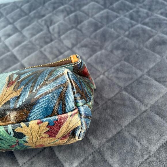 ˚₊‧꒰ა ☆ ໒꒱ ‧₊˚ Patricia Nash Watercolor With Zipper Closure (3B-080) - Picture 5 of 12